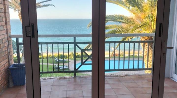 Brookes Hill Beachfront Apartment