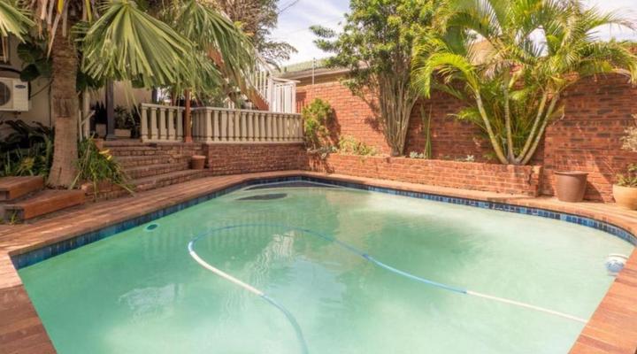 Carrington Guest House 