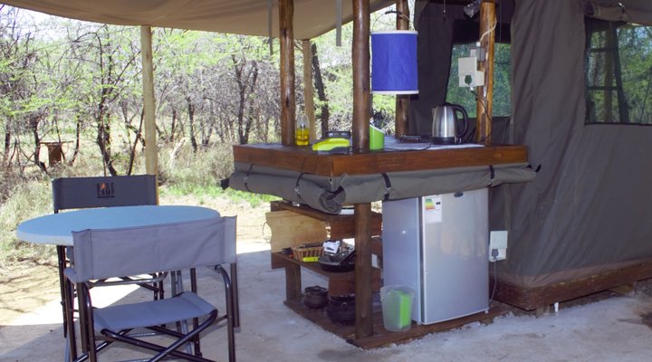 Thorn Tree Bush Camp - Accommodation