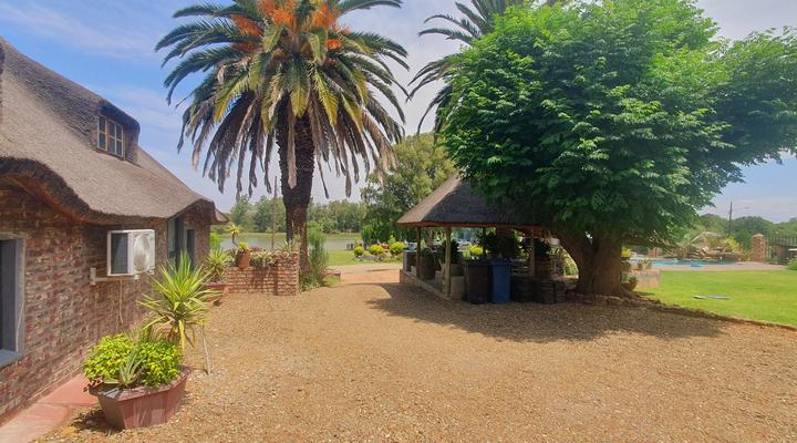 Pecan Guesthouse (on the vaal)