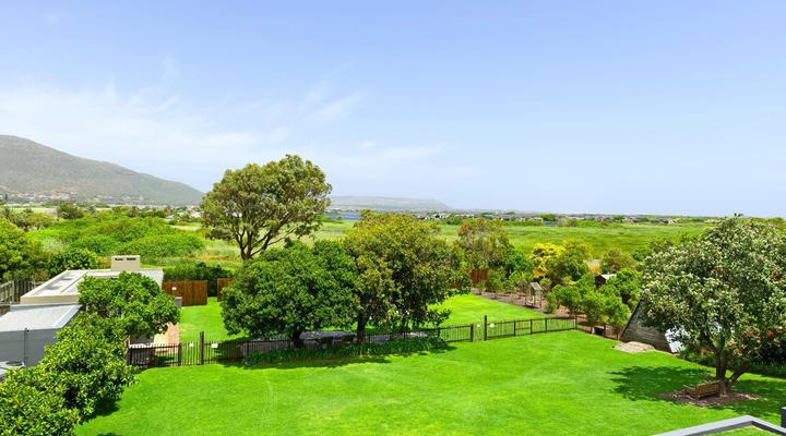 Sunset Splendour Guesthouse