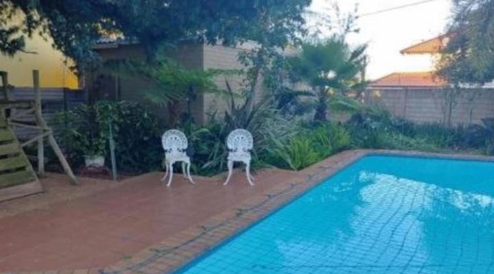 Love Joy Peace Cottage