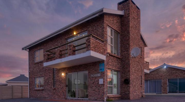 Land's Edge Struisbaai