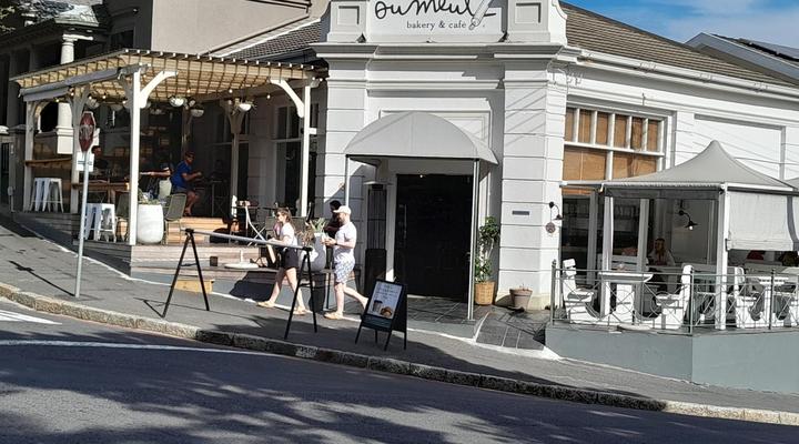 Southern Comfort Guest Lodge