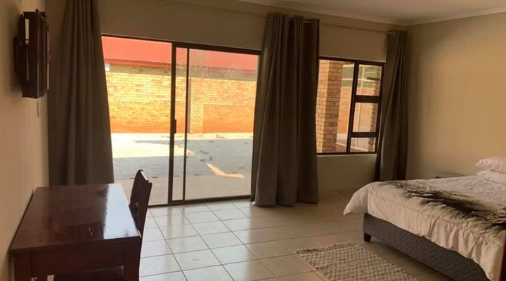 Kolobe Accommodation
