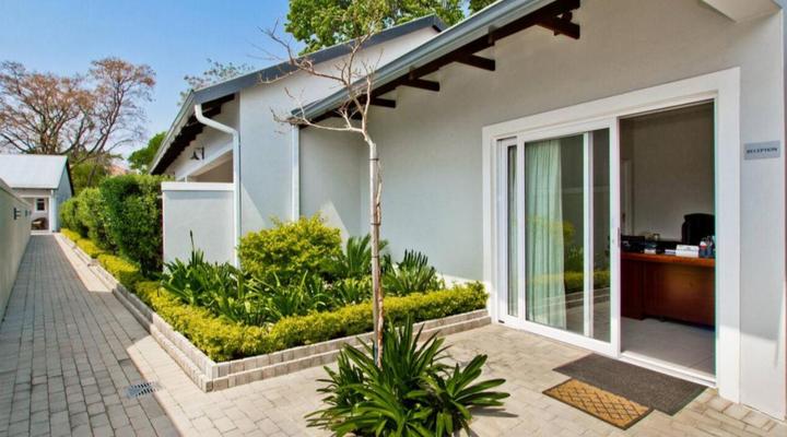 Kent Manor Guest Suites