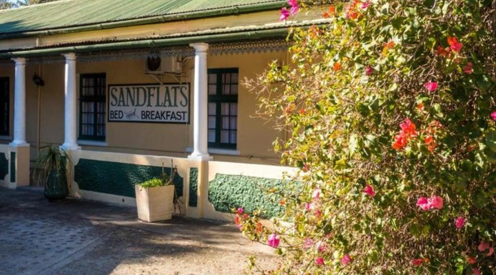 Sandflats B & B