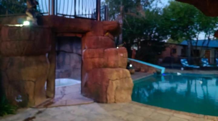 Clyde's on Dale Guest House