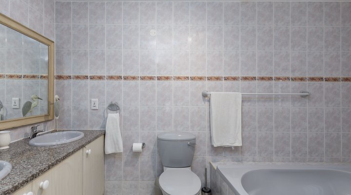 Sea views @ San Lameer Villa 2205
