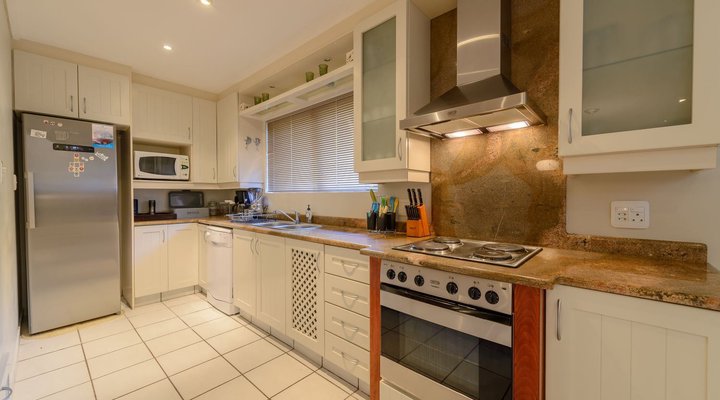 Four Bedroom Luxury Villa 10901