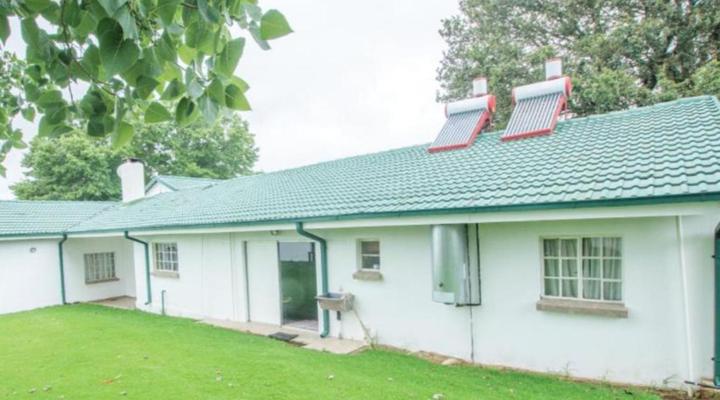 Hoyo Hoyo Machado Stud Lodge