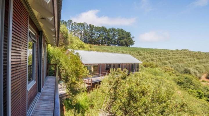 Bush Lodge at Hidden Valley Wines