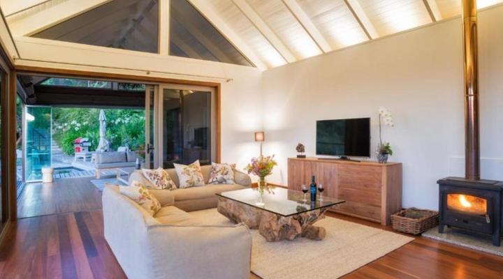 Bush Lodge at Hidden Valley Wines