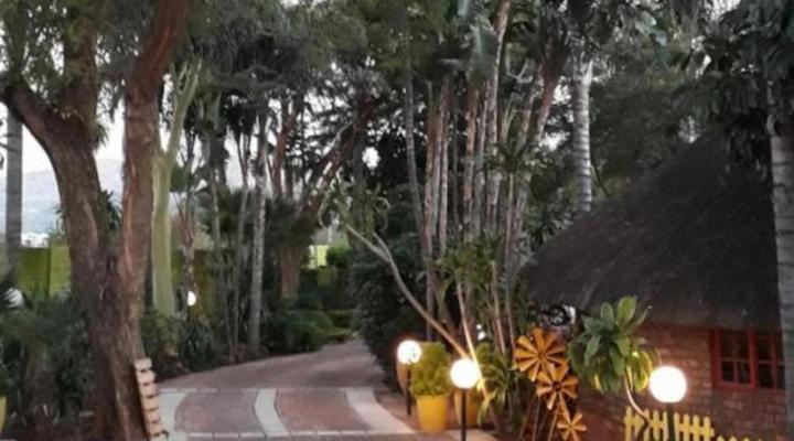 La Frans Guest House