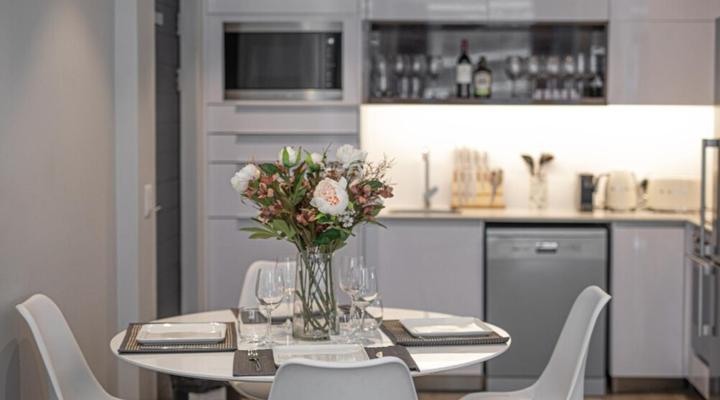 16 on Bree Unit 1713