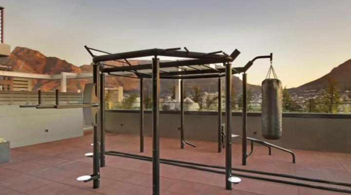 16 on Bree Unit 1713