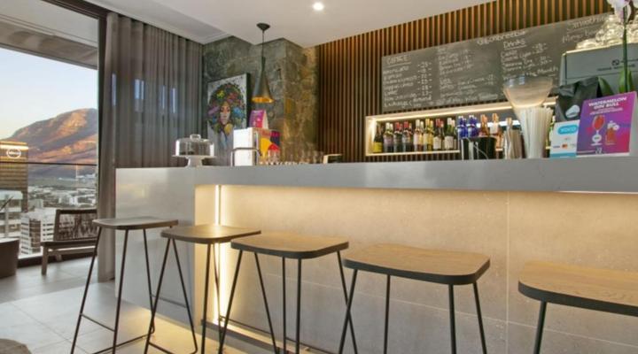 16 on Bree Unit 1713