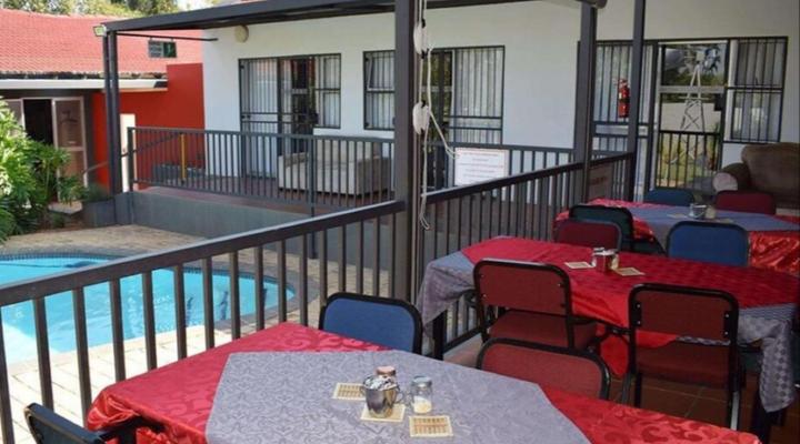 Oppi Hoek Guesthouse