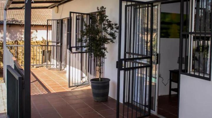 Oppi Hoek Guesthouse