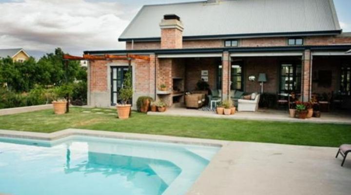 Vineyard Views Country House