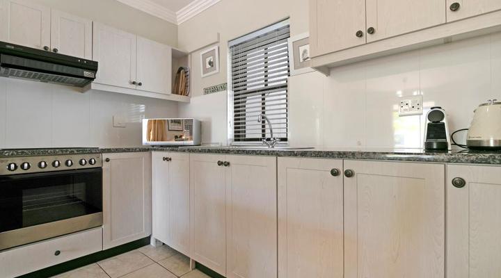 Winelands Golf Lodges 38 by HostAgent