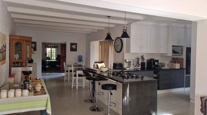 Windfall Weavers Guest House