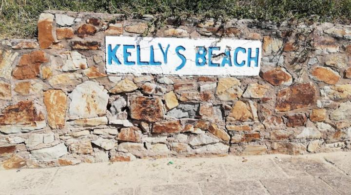 Kelly's Beachfront Apartments