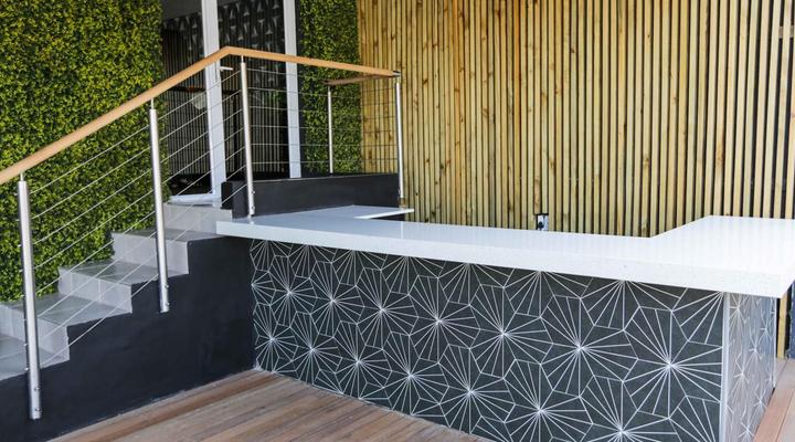 New National Hotel & Conference