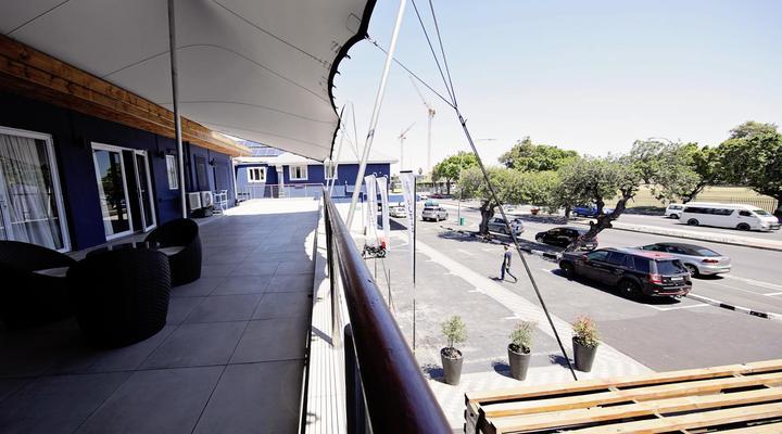 New National Hotel & Conference