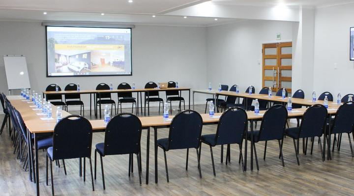 New National Hotel & Conference