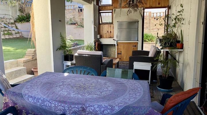 Holiday Cottage, 800m from Beach. Deep South Rumah