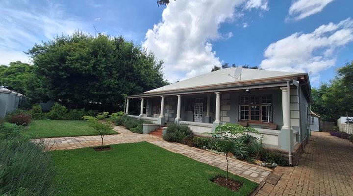 Oude Post Guesthouse and Cottage