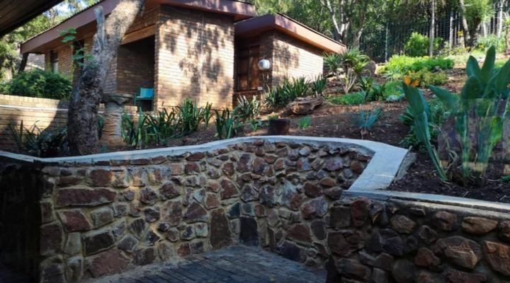 Mia Hills Guest House