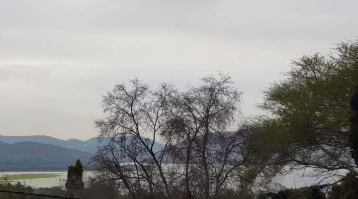 Mia Hills Guest House