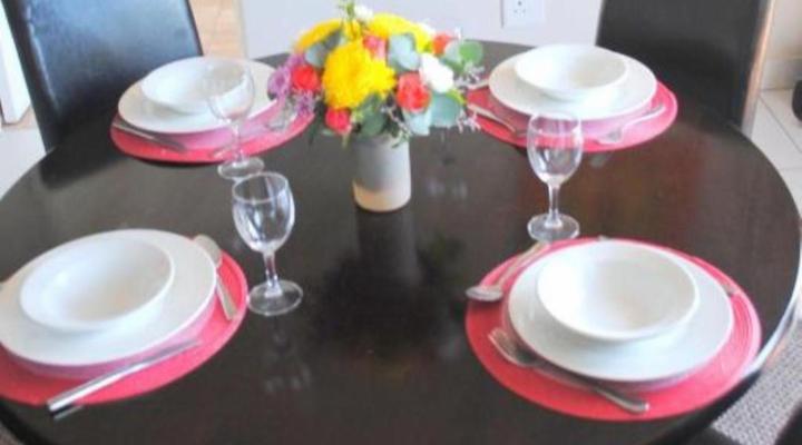 86 Edison Guest Lodge