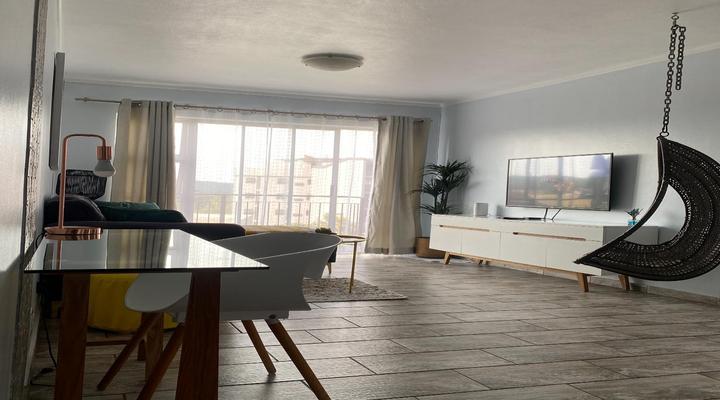 315@Menlyn Place, Menlyn Maine