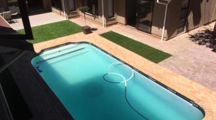 21 Klein Karoo Street