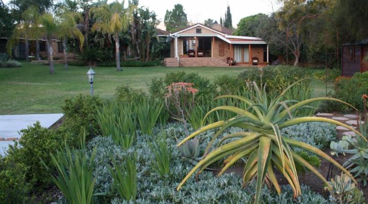 Aan d' Oewer Bed & Breakfast