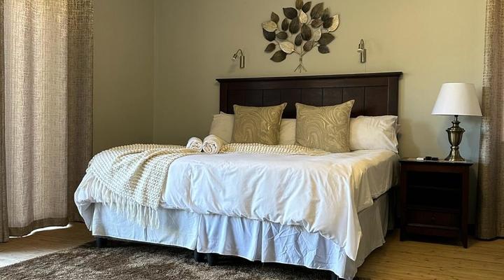 AGYES LODGE (Blue Diamond Guest House)