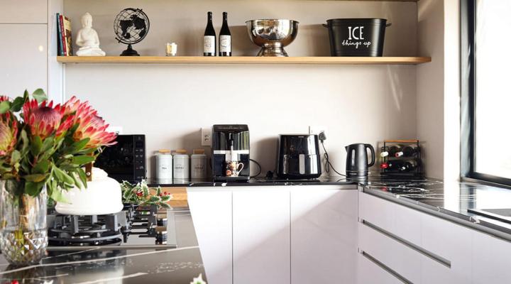 Seas the Day Romansbaai