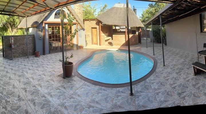 AGYES LODGE (Blue Diamond Guest House)