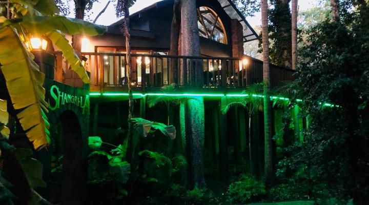 Shangri-La Country Hotel