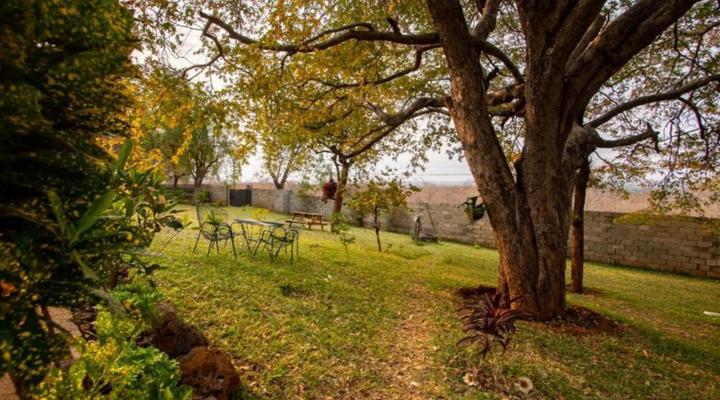 Woodroad Guest Lodge