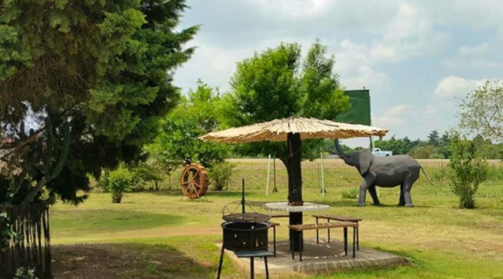 Elephant Lodge Guest House