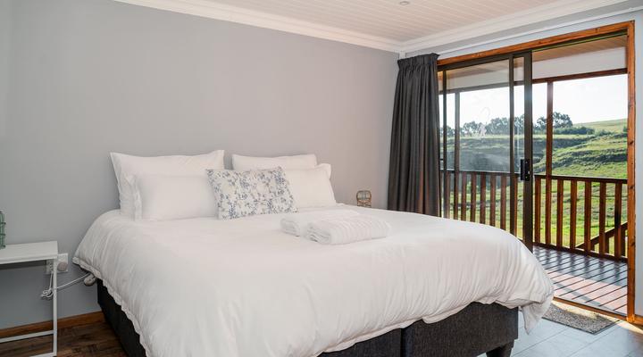 Log Cabin Moonlight Meadows