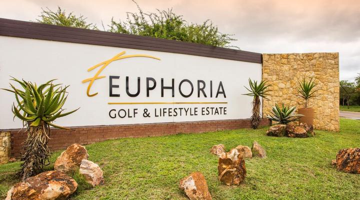 Combretum-Euphoria Holiday Homes