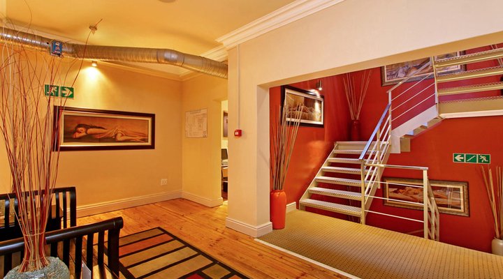 Forty8 Backpackers Hotel