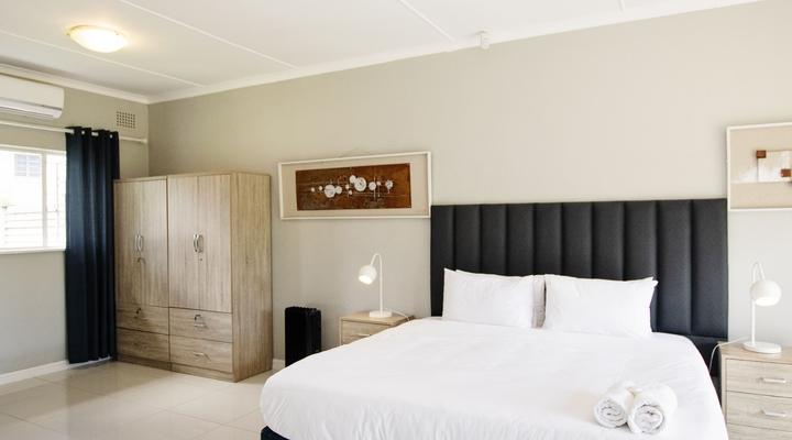 Pendennis, Hillcrest