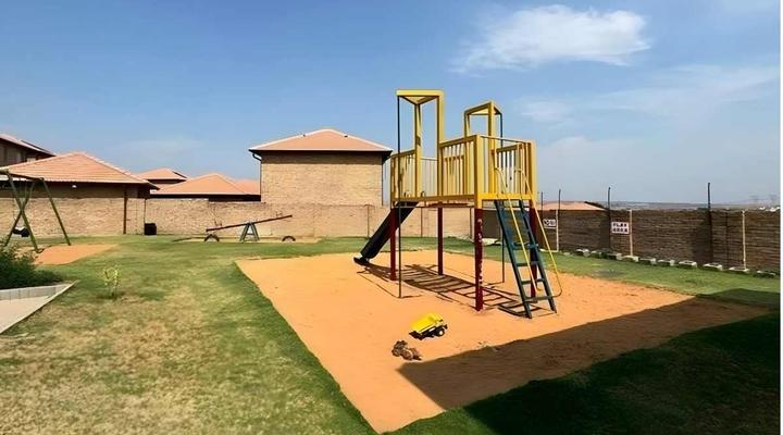 Mello's 3 Bedroom Villa