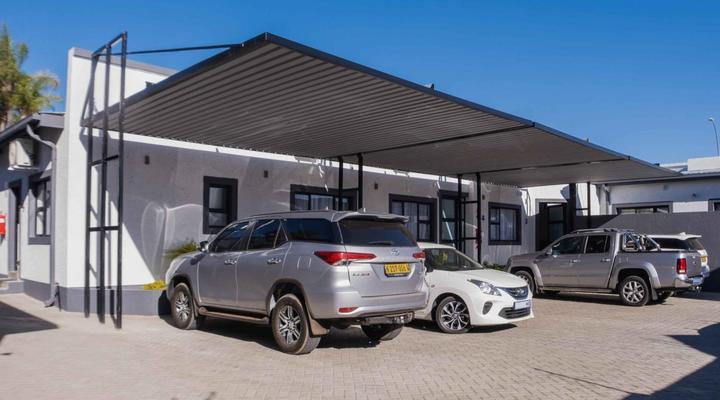 The Lofts Prestige Suites, Academia